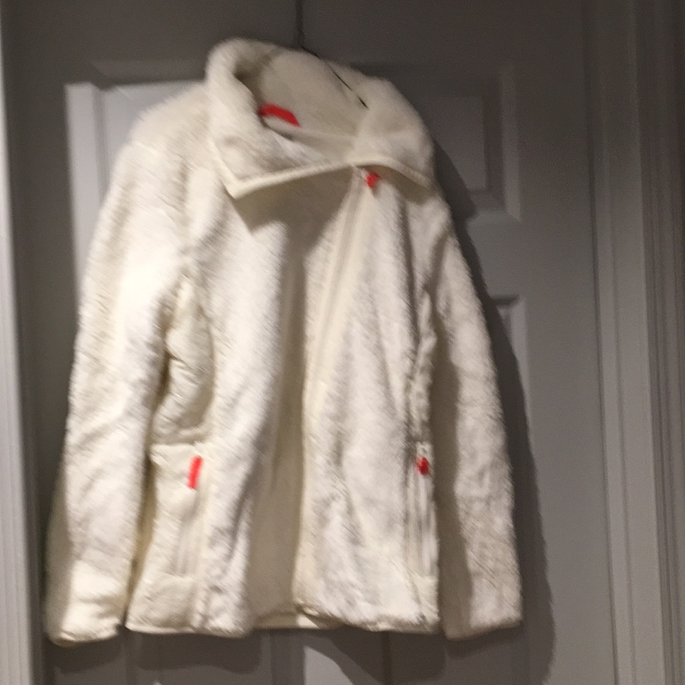 I White Short white jacket